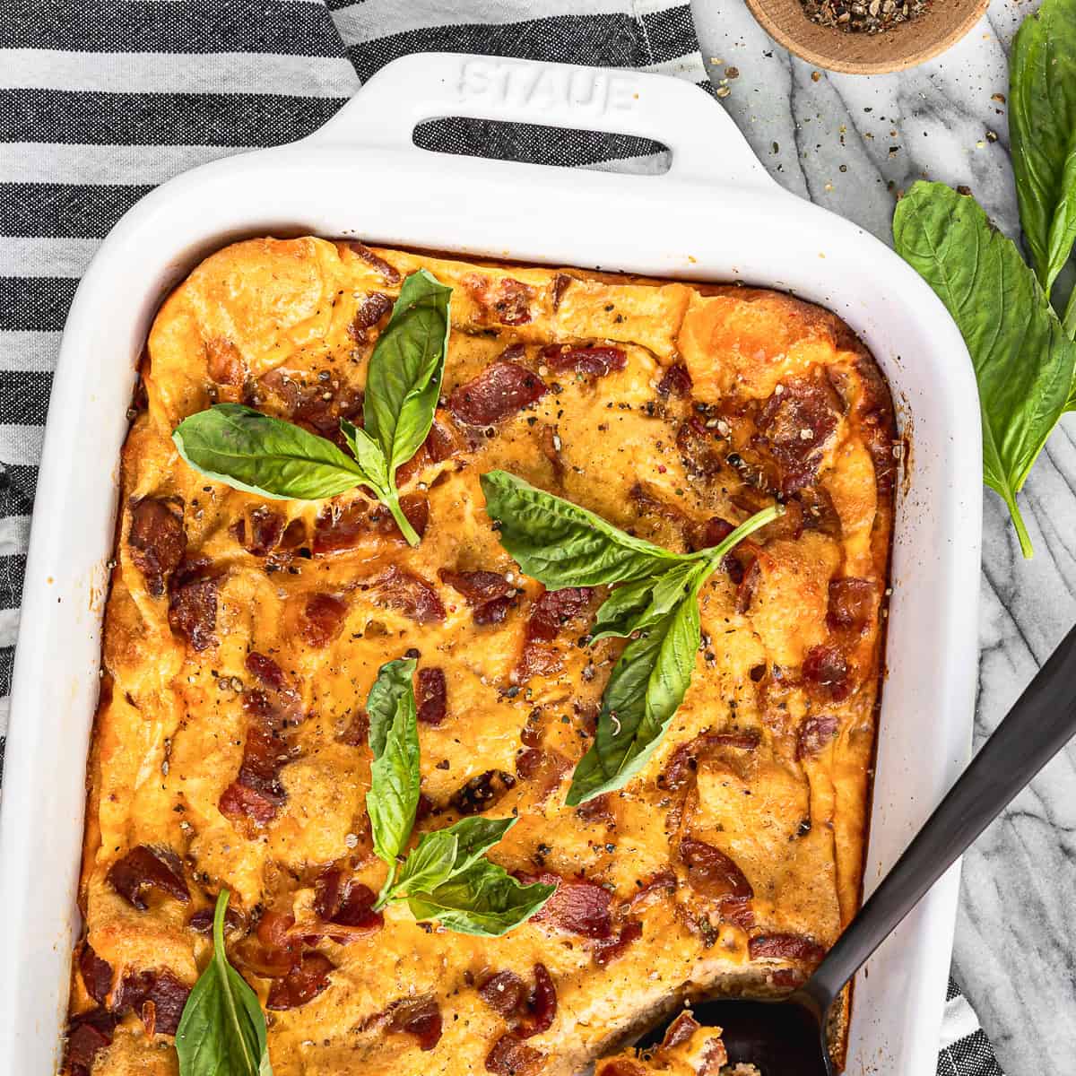 Easy Overnight Bacon Breakfast Casserole: Prep Ahead Perfection